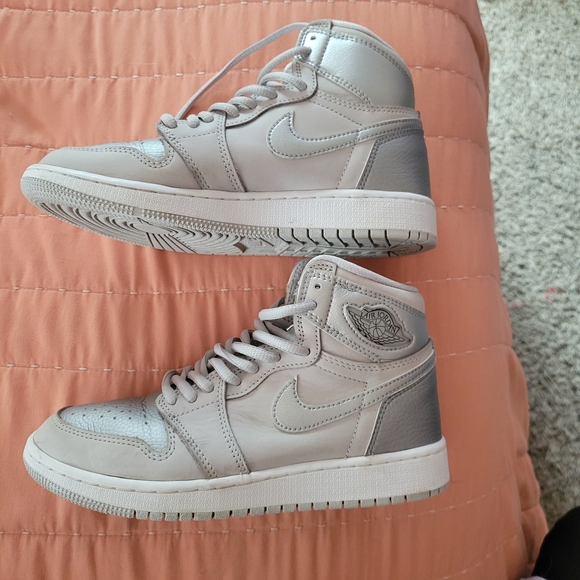 Jordan Other - Nike Kids Silver and Gray High-Top Jordan 1s Size: 3.5Y